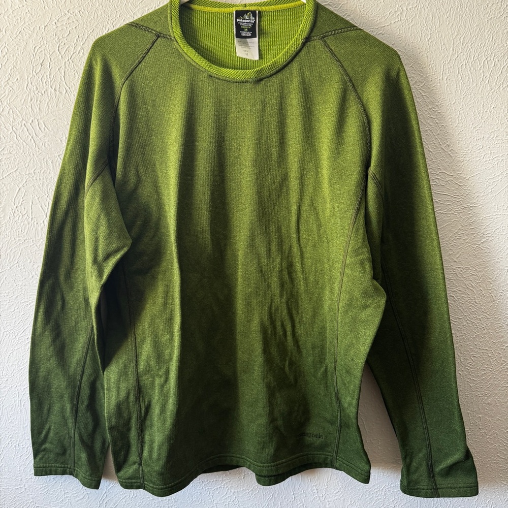 Patagonia Men’s Capilene 3 Midweight Crew long-sleeved shirt size medium